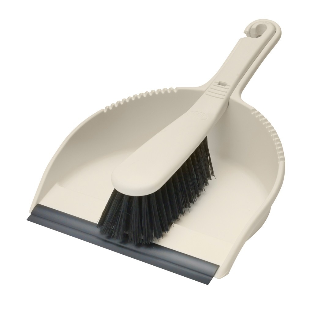Using The Dust Pan & Brush Set (Soft) For Hygienic Cleaning