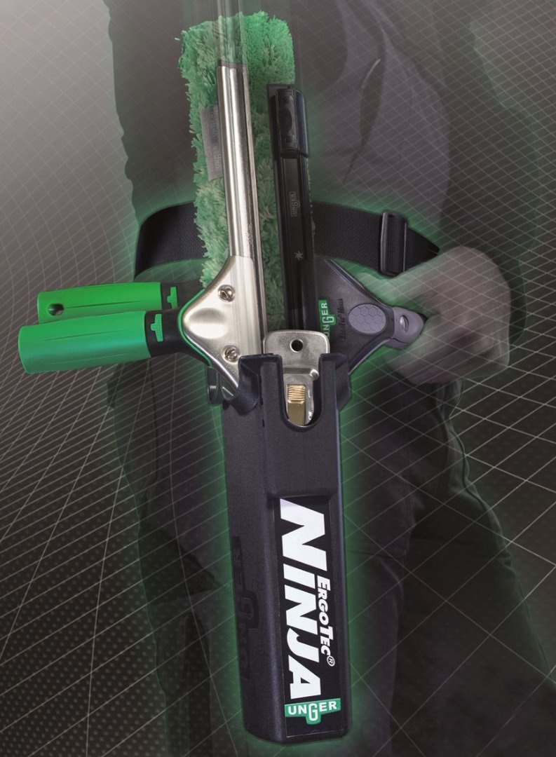 Increasing Your Window Cleaning Efficiency With The Unger ErgoTec Ninja Bucket on Belt